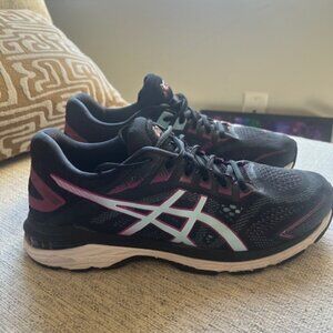 Womens Asics GT 2000